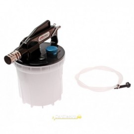 Приспособление для откачки тормозной жидкости пневматическое